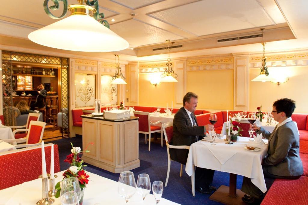 Hotel Weisses Ross Marienberg Esterno foto