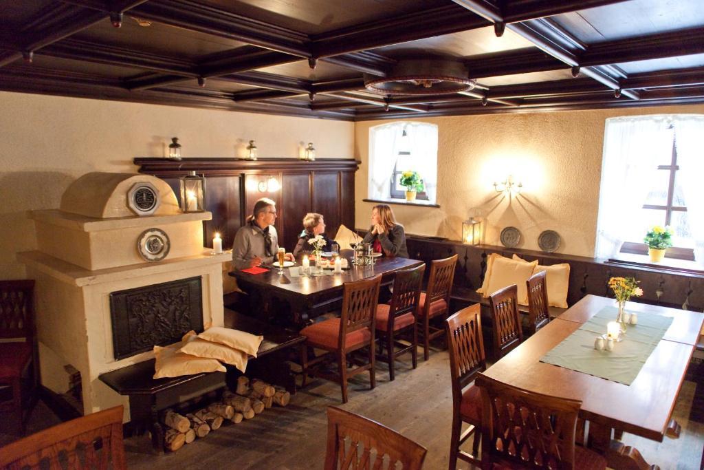 Hotel Weisses Ross Marienberg Esterno foto
